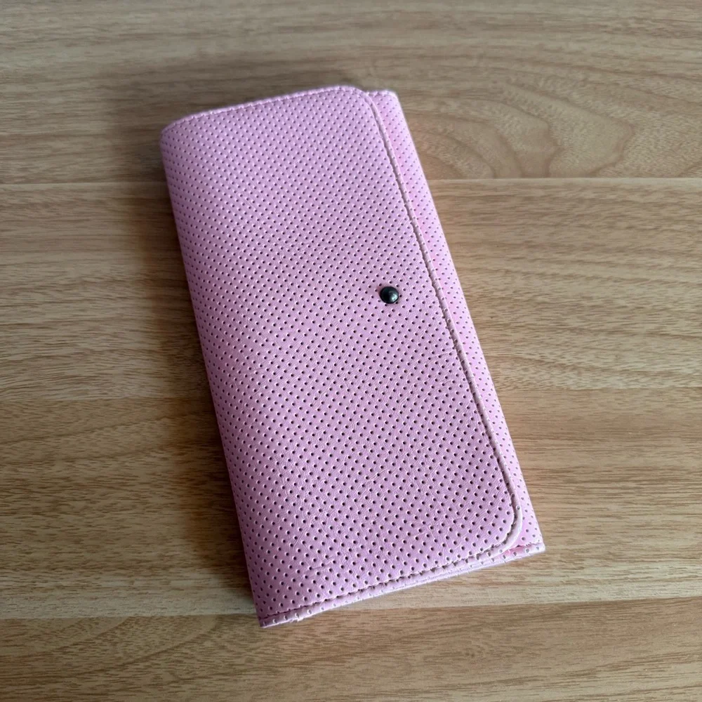 Pink‎ Wallet